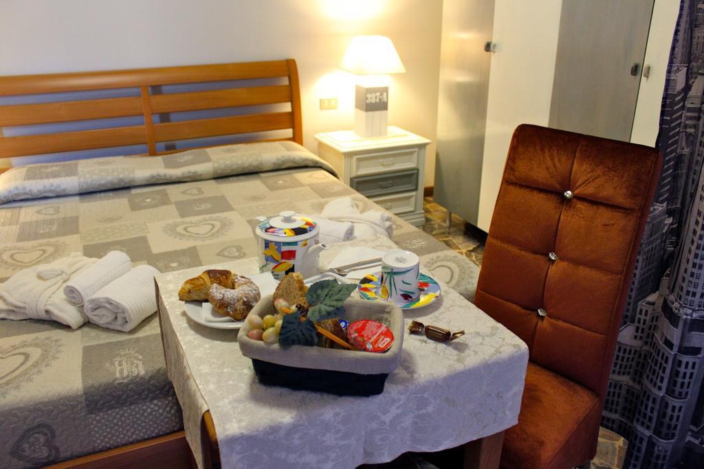 Antica Brianza Alloggi Bed and Breakfast Bergamo Camera foto