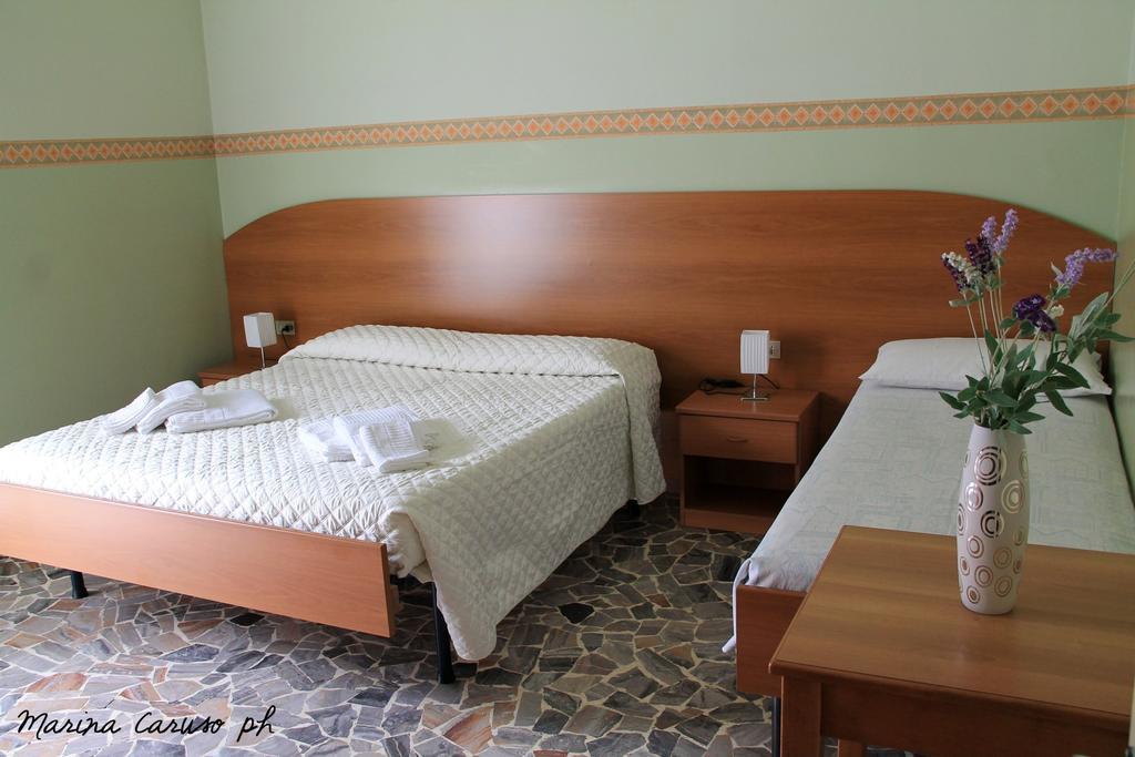 Antica Brianza Alloggi Bed and Breakfast Bergamo Camera foto